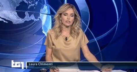 versace giornalista tg1|Sangiuliano torna in tv al Tg1 come grande esperto di Usa. Così .